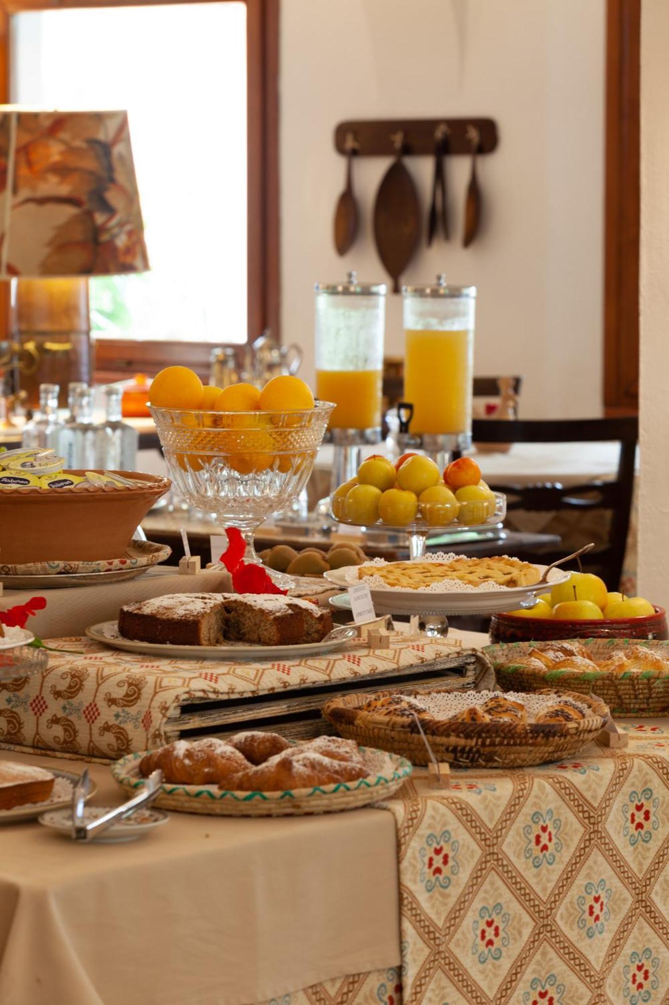 Nora Club & Hotel 4*