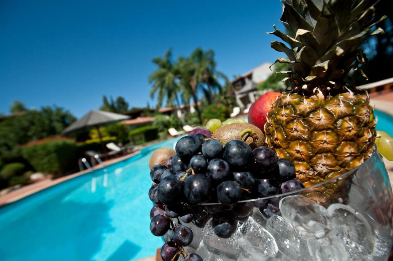 Hotel Nora Club & 4*